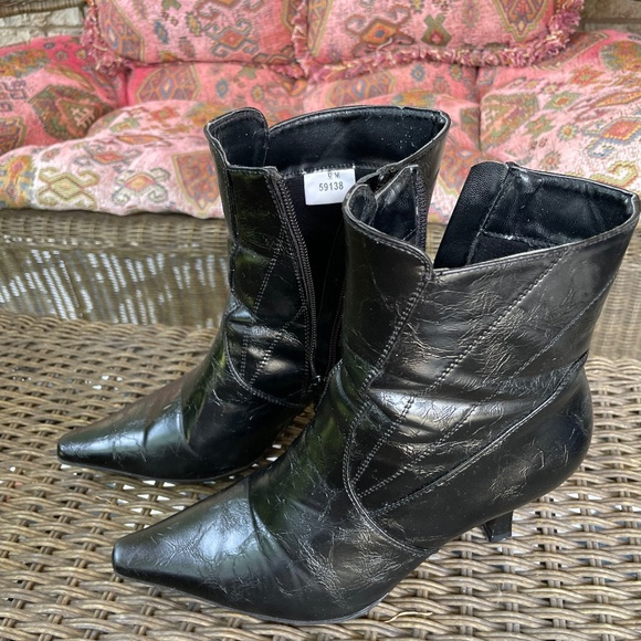Jessica 6M Mid Calf Black Boot with Heel - Picture 1 of 11